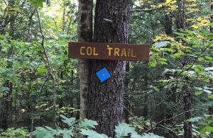 Col trail sign