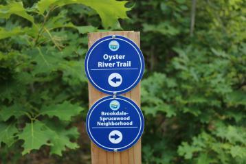 New trail signs for Oyster River forest