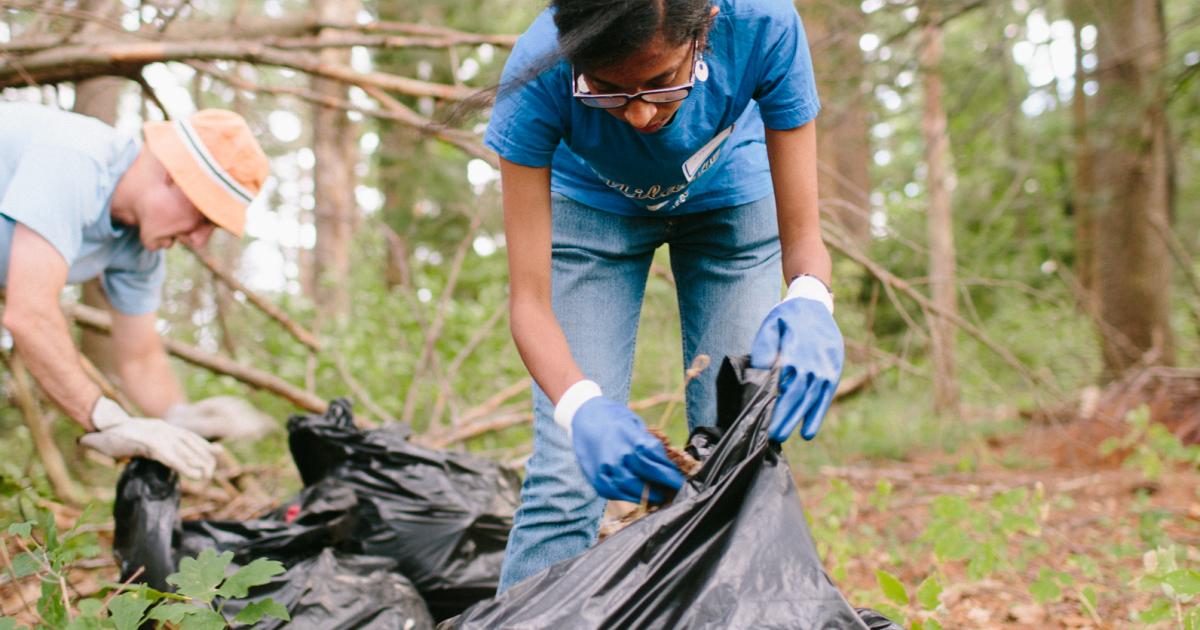 Unh Earth Day Clean Up Durham Point Nature Groupie