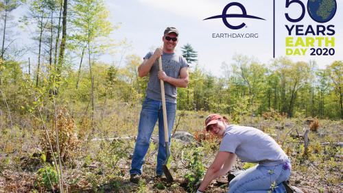 Earthday 2020 with logo planting volunteers